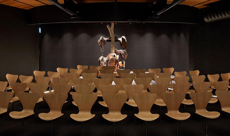 ashof-theater-inside-light